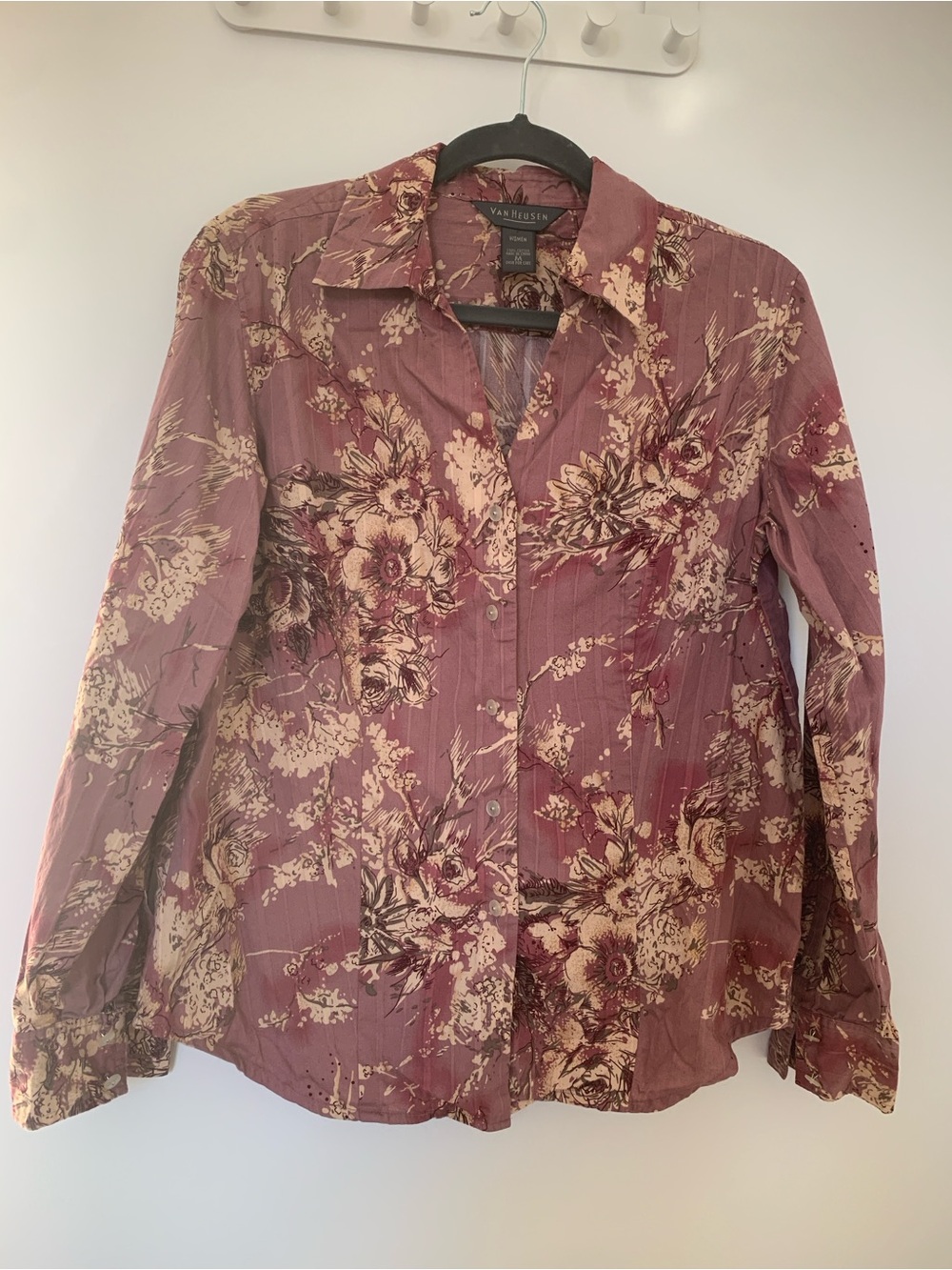 Vintage Van Heusen Floral Button-Down Shirt in Mauve